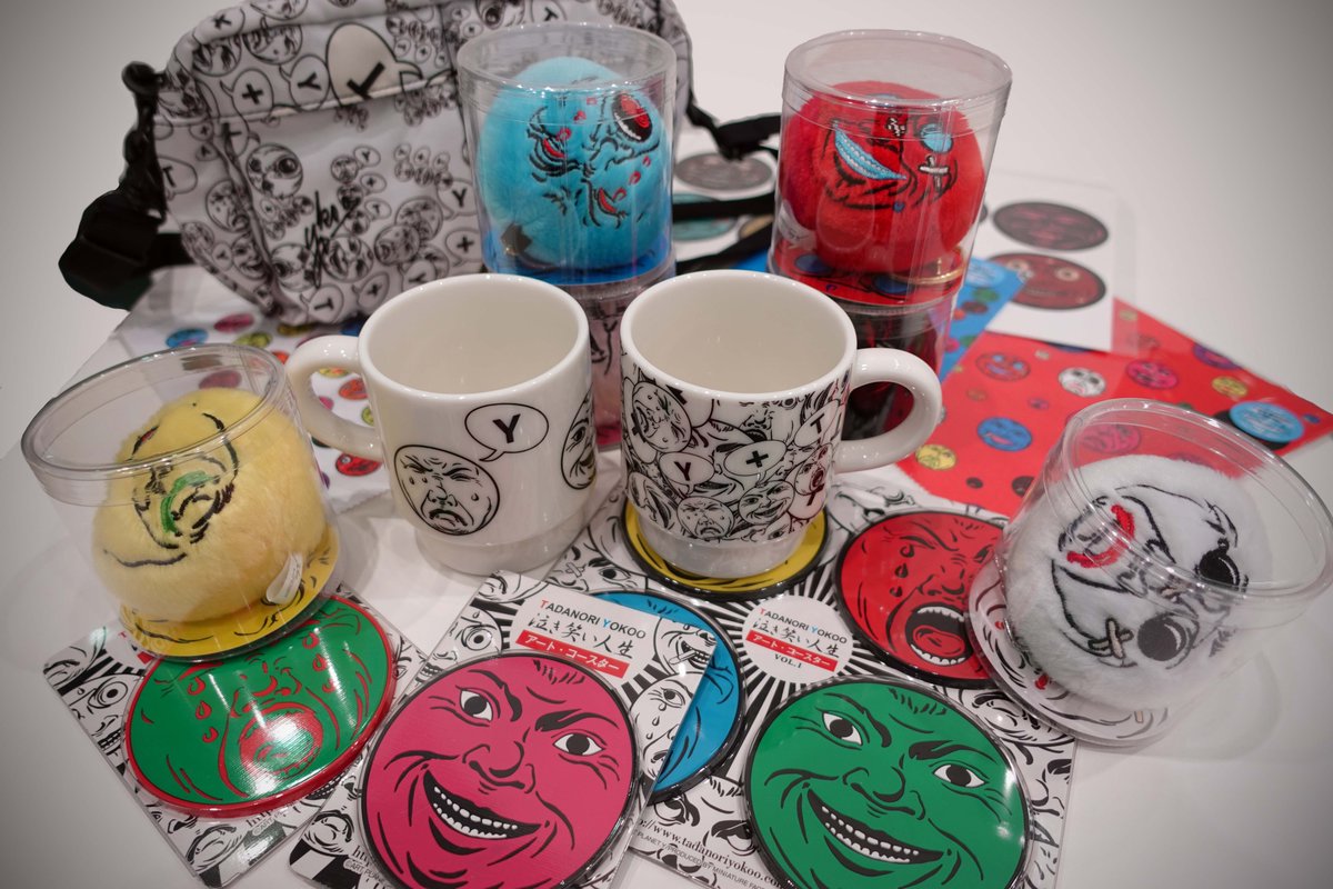人生スゴロク展」会場に点在するジャンボ・ルーレットは、横尾さんの