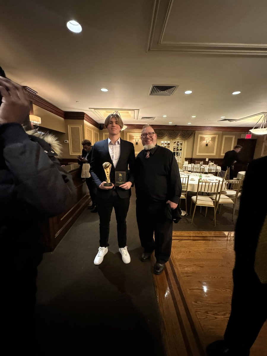 MichaelKiriche2's tweet photo. Thankful to God for allowing me to be noticed as a Top 44 prospect in Brooklyn, New York and receiving Defensive Player of the Year for Section 1 of the PSAL🙏 https://t.co/3Ck8ncGiqo