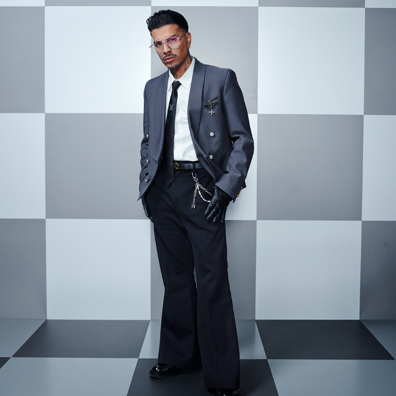 LouisVuitton_JP's tweet photo. #LVMenFW25
2025秋冬メンズ･ファッションショーに #ASAPNast、#AdrienBrody、#PushaT、#Malice、#RauwAlejandro などメゾンのアンバサダーやフレンド･オブ･ザ･ハウスが出席。

#PharrellWilliams #Nigo #LouisVuitton