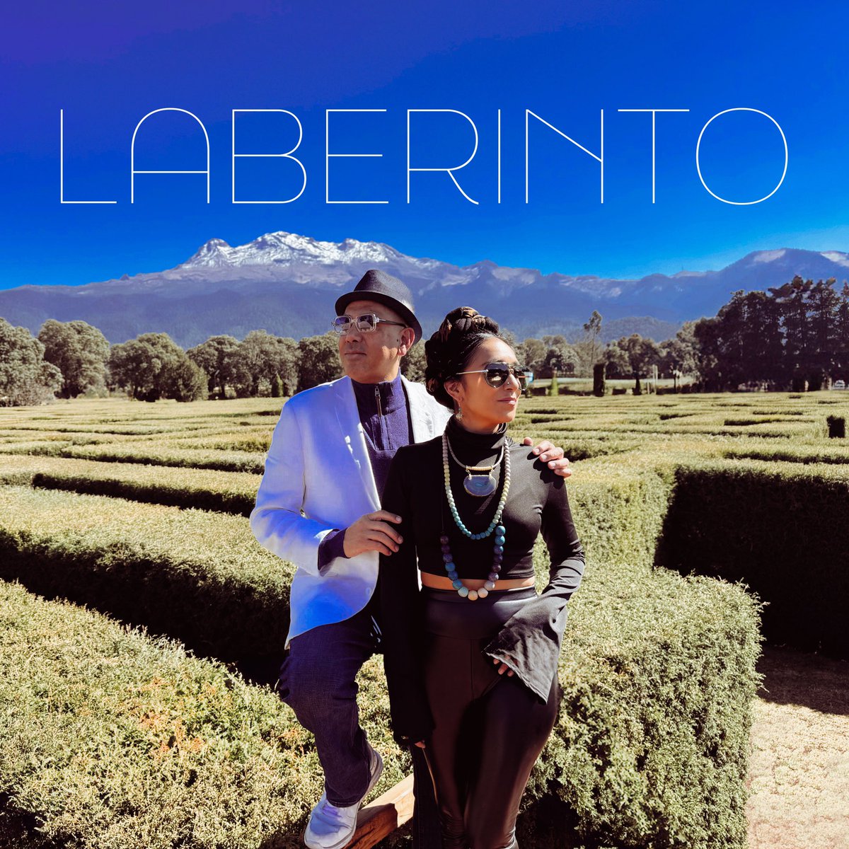 Vuelo_deNotas's tweet photo. Escucha este álbum: Laberinto https://t.co/qGupGtnY2v https://t.co/UfRjVj0BtS