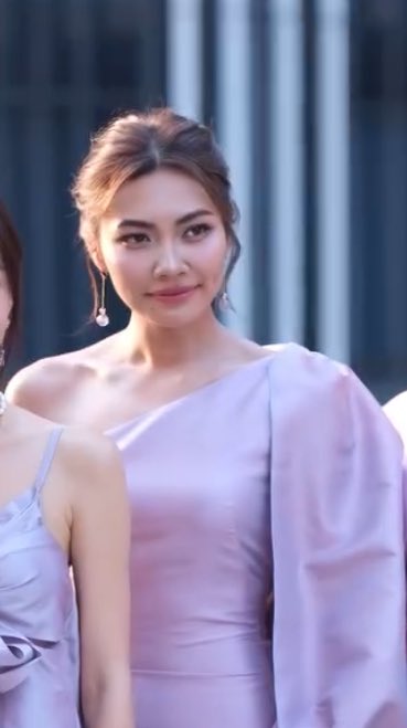 yourglittersgam's tweet photo. สวยแบบลอยลงมาเลยค่ะ คนนี้อะ >\\<  💜🤏🏼ฟ้าประทานสุดๆๆ🧚🏻😭 https://t.co/guALgo7Nn7