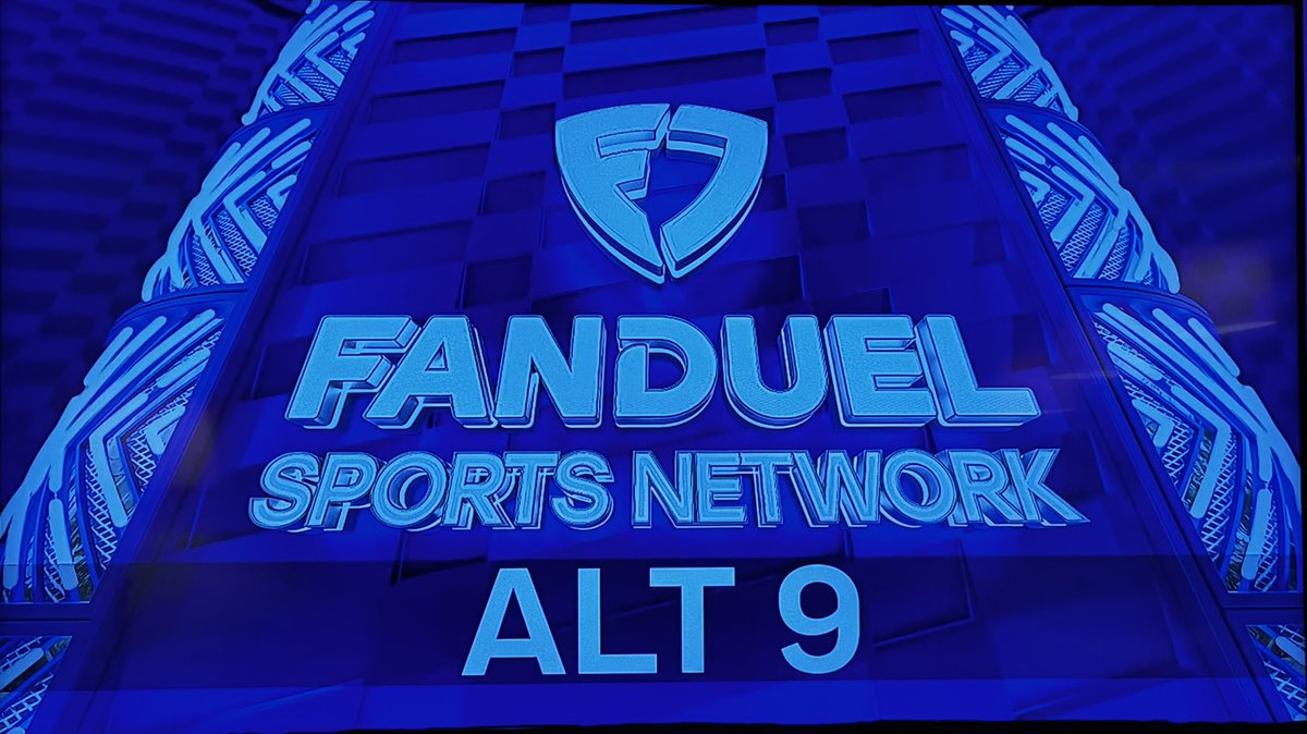 RichardStLMO's tweet photo. @StLouisBlues The First Star of tonight’s Blues game goes to @FanDuelSN_MW for blacking it out. Thanks again, guys. https://t.co/B3H28Hcjit