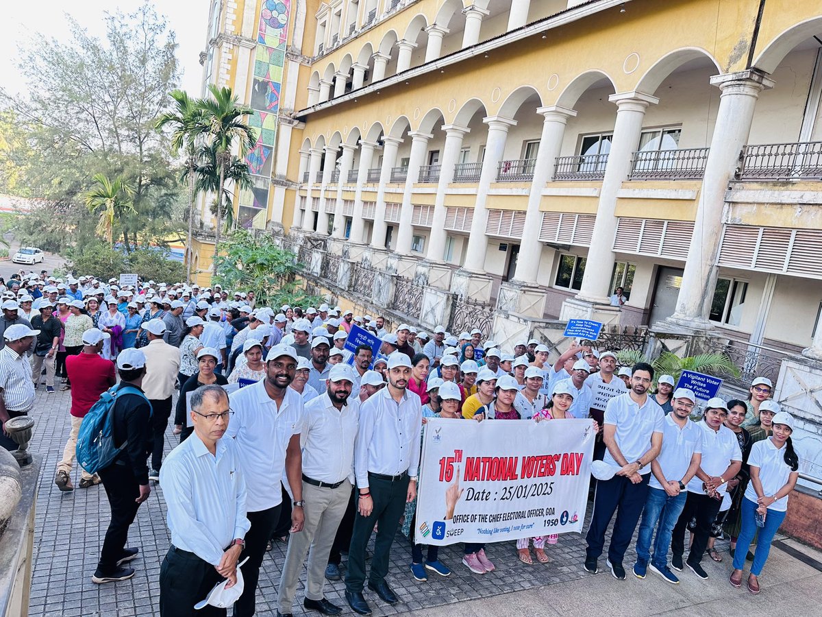 Coll_SouthGoa's tweet photo. Celebrating the spirit of democracy!
A walkathon was organized on #NationalVotersDay by the office of Collector South Goa, to spread awareness about the importance of voting and active participation in the electoral process. π³οΈ #15thNationalVotersDay #GoaVotes #Walkathon https://t.co/jka2caPduj