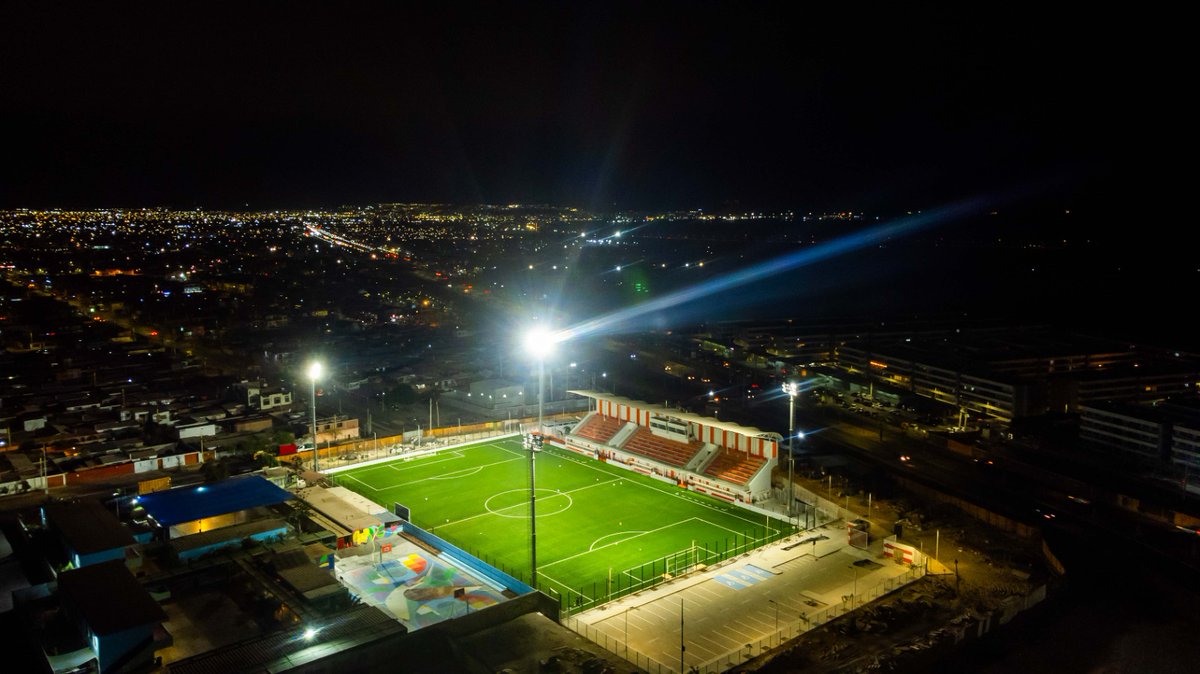 Estadios Incomprobables de Chile tweet media