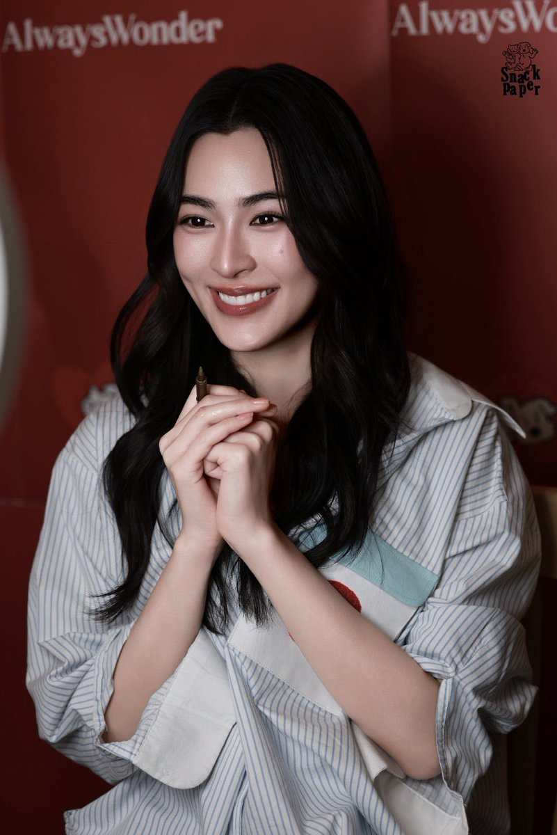 Snack Paper อัพ weibo

ภาพเบื้องหลังงาน Fansign Online 
พี่หลิงน่ารักมากกกกกกกกกกกกกกกกกกกก

#หลิงหลิงคอง 
#LinglingKwong 
#หลิงออม 
#LingOrm