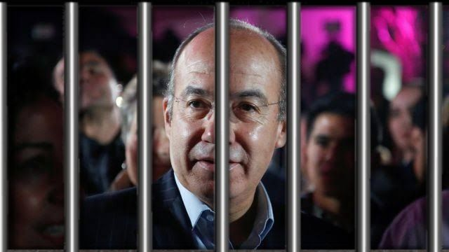 arqint02's tweet photo. @LaloUrbanoM @LillyTellez @POTUS @realDonaldTrump @marcorubio @realDonaldTrump 
Greetings Mr President if you prosecute and imprison former presidents Felipe Calderón Enrique Peña Nieto Vicente Fox and drug traffickers Osorio Chong Luis Videgaray for supporting drug trafficker El Chapo Guzmán it will be an excellent start to your government https://t.co/LjX52CsHnz