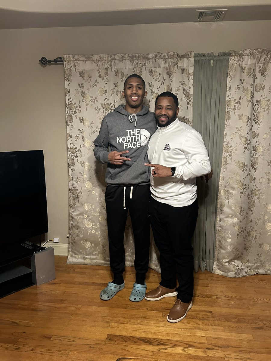 Ryan Grayson tweet media