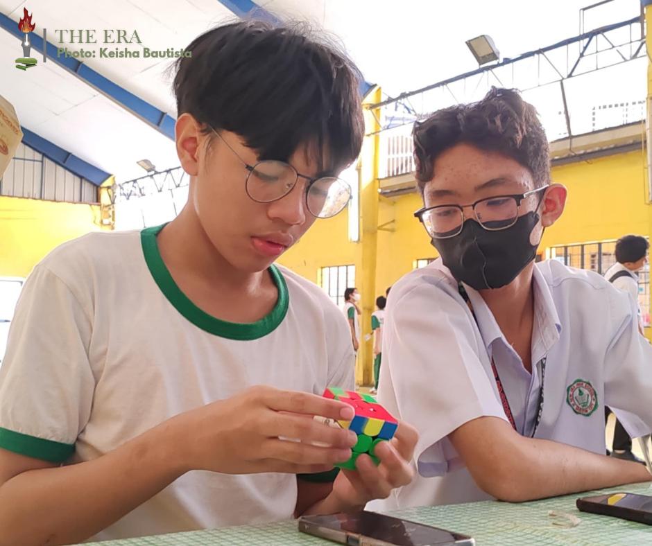 TheEraScribes's tweet photo. LOOK | Introducing, the Rubik's Cube Masters!

On January 22, 2025, the Mathematics Rubik's Cube Final Competition took place with different representatives of different grade levels at NEHS Covered Court.

#MathematicsMonth2025 https://t.co/kzYwaQmktQ