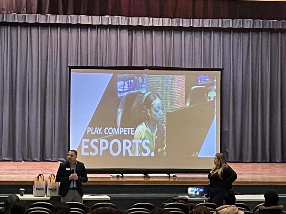 YPS_counseling's tweet image. Building partnerships and a culture of college awareness and readiness, looking for dreamers, goal chasers and go getters!!! @PaceUniversity @YonkersSchools Day! #paceuniversity #fafsa #yonkersmagic @AnibalSolerJr