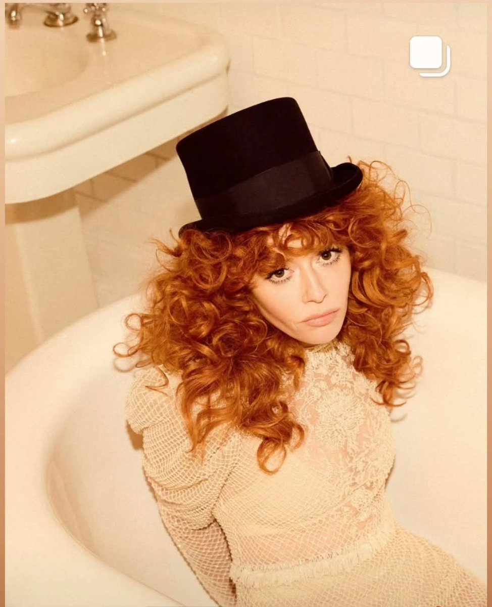 ginn233's tweet photo. #natashalyonne #VanityFair #fierceaf #Producer #director #actor #nycqueen 🔥🔥🔥♥️♥️♥️ https://t.co/20FGQ5acf8
