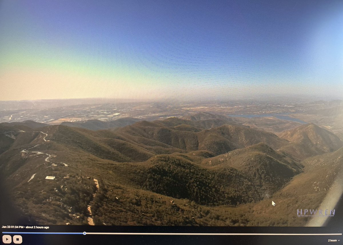 Jacob_2478's tweet image. No power lines in that area I don’t knoooooow looking like arson to me. #Border2Fire