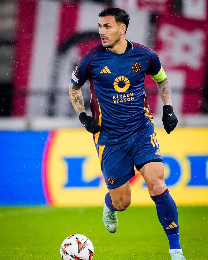 ¿Está difícil?

La vuelta de Leandro Paredes a Boca parece cada vez más complicada.

El mediocampista de la Selección, fue titular y capitán hoy en la Roma en el encuentro donde enfrentó al AZ por la Europa League.

El Xeneize le ofertó: 📋 por 4 años y tener el mejor sueldo.