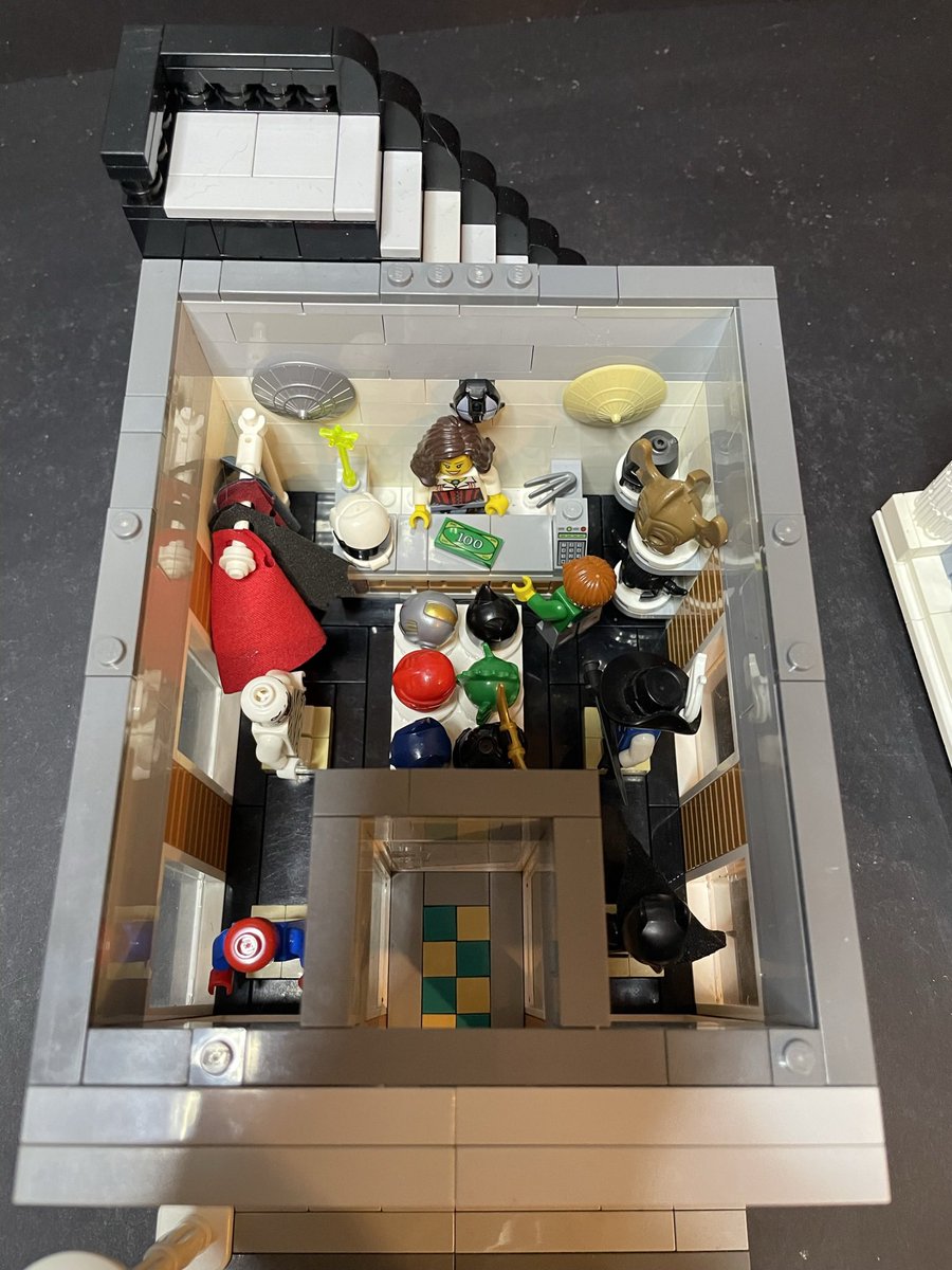 TheAcodiz's tweet photo. LEGO Moc Costume shop and designer room with warehouse https://t.co/gK8aiZjKbw