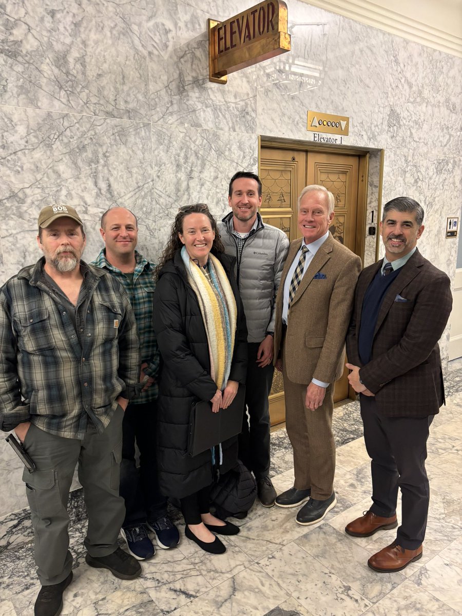 AnzaloneCamasSupt tweet media