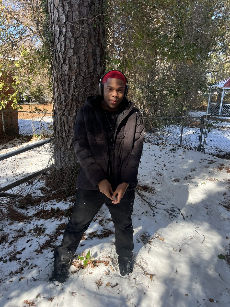 sultrvy's tweet photo. ❄️ https://t.co/xJAdyzVnVI