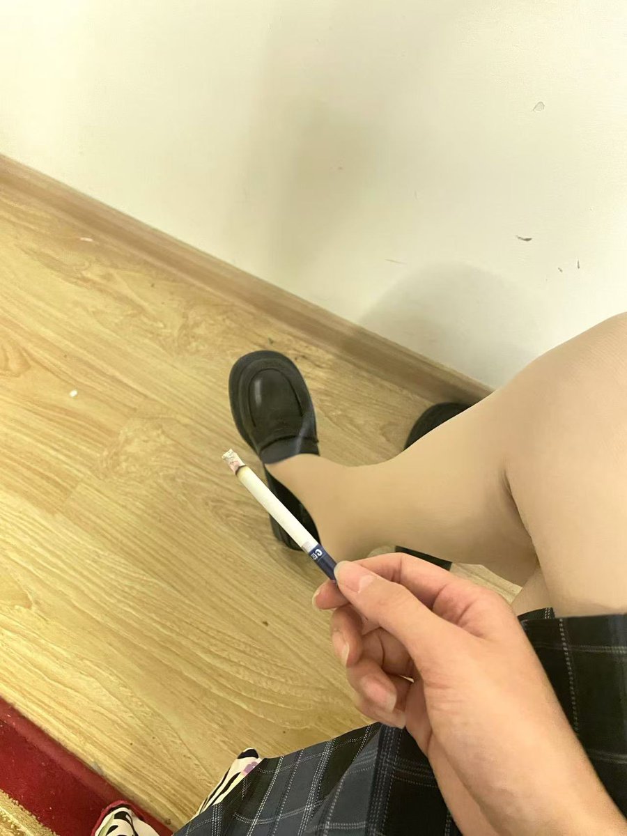 我做s的快感来源于清空你们的钱包余额r
然后看你们无脑堕落犯贱的样子
#女s #ATM奴