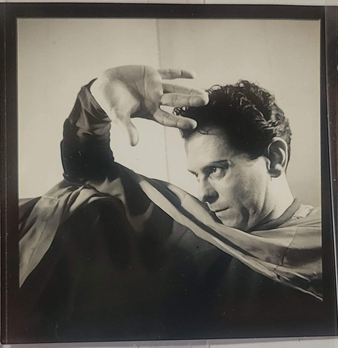 LADForg's tweet photo. BTD #LesterHorton #moderndance pioneer. His LA-based Horton Dance Group earned a rep for theatrical style &amp; works about social &amp; political issues. #AlvinAiley, #BellaLewitzky &amp; @CarmenDances  started their careers w the co. https://t.co/OQ488h2ezj
Photo by Viktor von Probisic https://t.co/VYoUhKGzX0