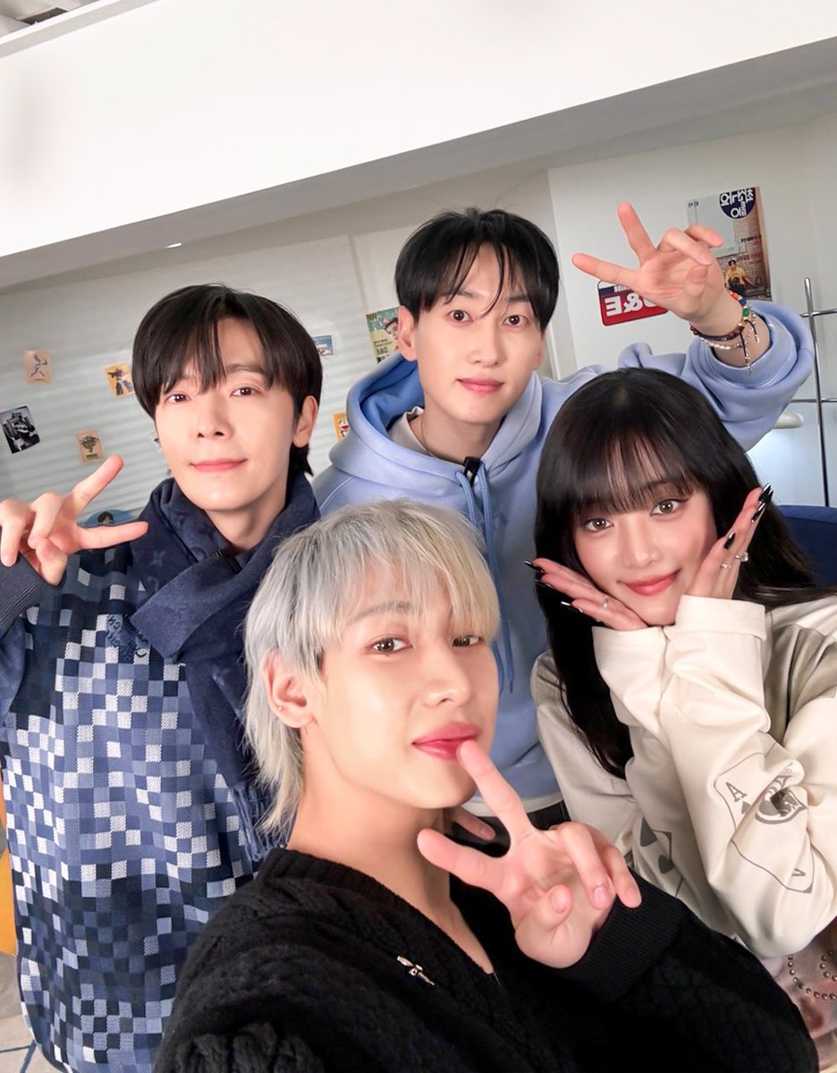 [#GOT7 Schedule – 250124]

🗓️ Music Bank — 5:05 PM KST
🔗 youtube.com/@kbsworldtv

🗓️ [BB] Wanna Come Here 2 — 6:15 PM KST
🔗 youtube.com/@iamdongbaek

🗓️ [YG] Universe League Finals — 11:20 PM KST
🔗 kpoptv.cc/channel/SBS/
🔗 aqstream.com/sbs/SBS-Stream…