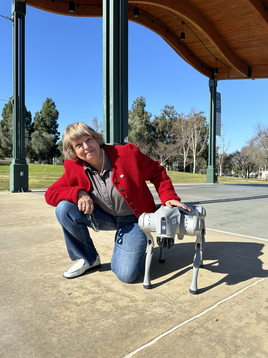 ToborlifeAI's tweet image. Meet Diana Radonic, a 62-year-old retired civil servant from Lathrop, California, and her incredible companion, Hecktar! 🤖

Stay tuned for her full story on our YouTube channel next Friday! 

Subscribe Here: m.youtube.com/channel/UC5_ct…

#toborlife #securitydog #robotdog #unitree