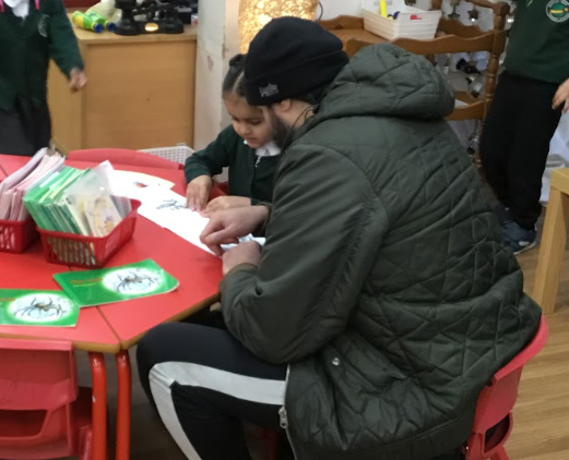 BentleyWestWS2's tweet image. Another successful share a story session with our parents and carers. 
#BWreception@leightrust