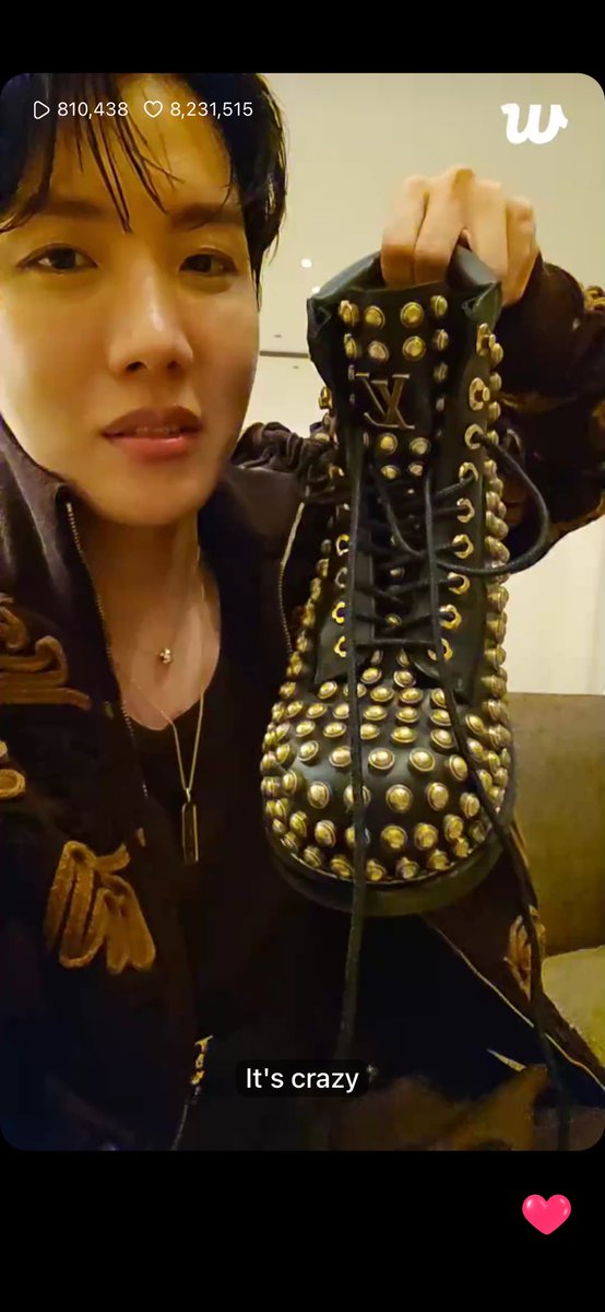 notD430's tweet photo. JHOPE IS LIVE RIGHT NOW Y’ALL! https://t.co/k6DEENuZzy