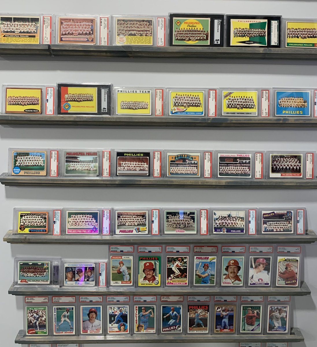 Winter doldrums here so I had to mix up the main card cave display. Acquired every Phillies team card from 1956-1981 recently. Beautiful run! The ‘68 is a GM MT 10…my first Zero Pop 🤯 Very cool 👍🏻
