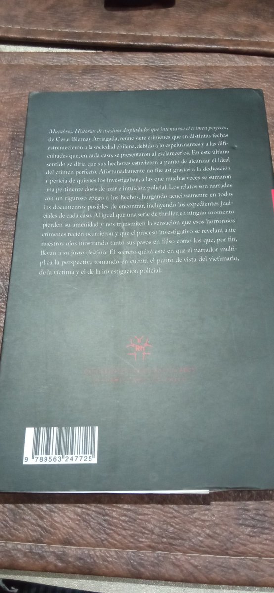 joselitro1000cc's tweet photo. Iniciaré el 1er ejemplar #macabros del gran @CesarBiernay editorial @Catalonialibros 
Desde #colina 
Veremos qué tal las historias de asesinos despiadados que intentaron el crimen perfecto, que estremecieron a la sociedad Chile.
#Santiago #chile 
En enero leo a cesar!!! https://t.co/PIbN1XZWDZ
