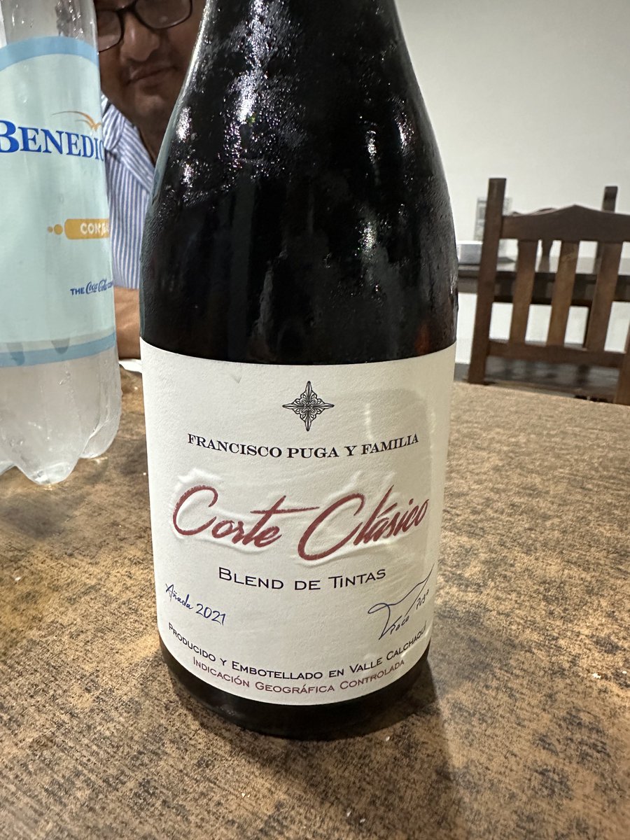 Y ahora ahora ahora….una de las creaciones del ⁦<a href="/PacoPuga1/">Paco Puga</a>⁩ !!! Junto con ⁦<a href="/NicolsRiba/">Nico Riba</a>⁩ ⁦<a href="/vetingsrl/">Roman Alejandro Tijera</a>⁩ y ⁦<a href="/Felipepereyra/">Felipe Pereyra</a>⁩ en Taco Pozo, the bloody ass of the world