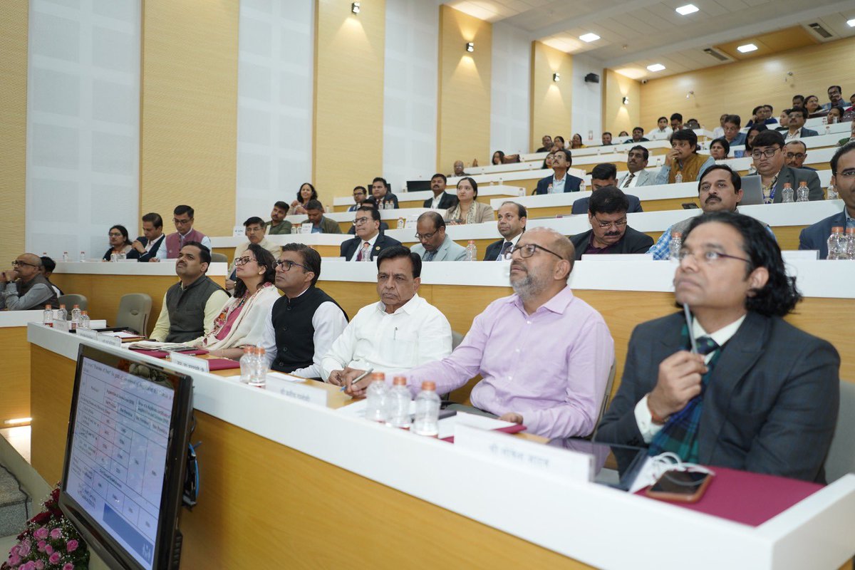Indeed a valuable opportunity to hear experts insights  on the budget. <a href="/UNICEFIndia/">UNICEF India</a> highlighted that MP being one of the states with a young population, stands to benefit  from investing in early childhood development, youth skilling, diet diversity, &amp; climate change.