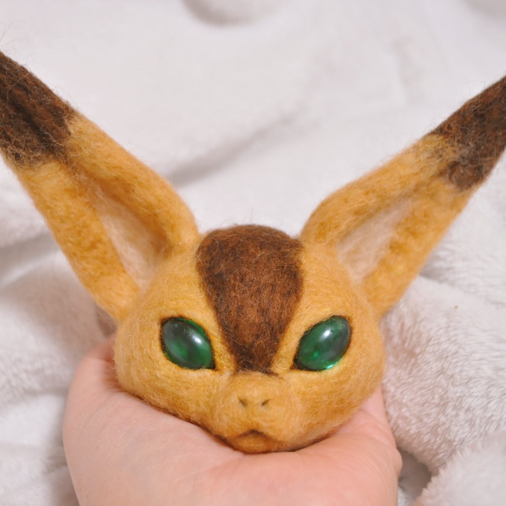 Satoyoumou's tweet image. 子供の頃から大好きな風の谷のナウシカのテトを作っています☺️

#ハンドメイド
#羊毛フェルト #needlefelting
#ジブリ
#StudioGhibli
#風の谷のナウシカ
#テト
#キツネリス #NausicaaoftheValleyoftheWind