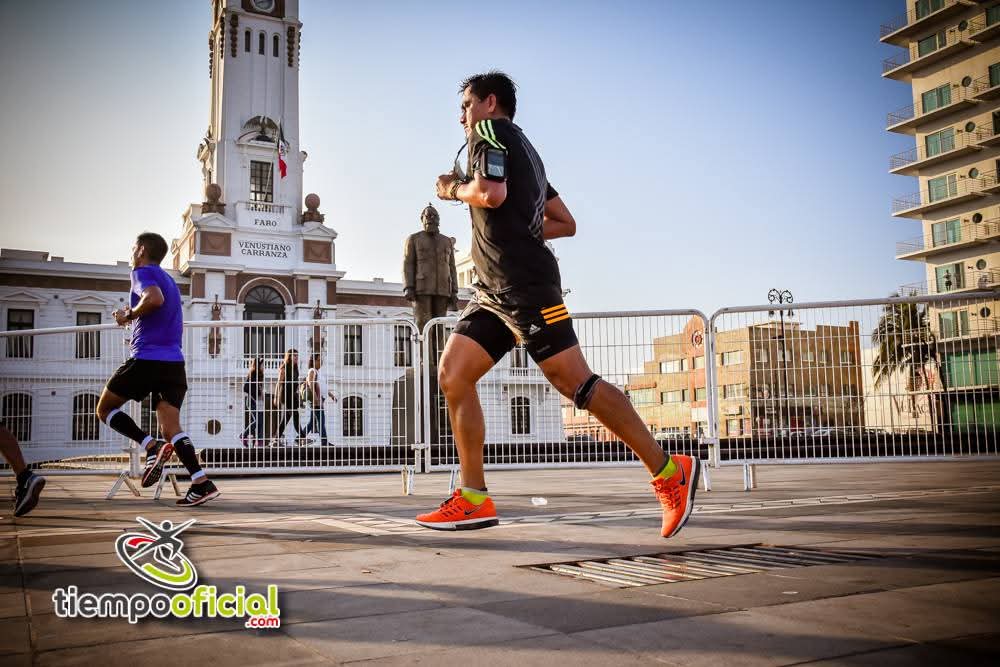 MarcellDesailly's tweet photo. Puedes Continuar Y Las Piernas Te Dolerán Por Una Semana O Puedes Renunciar Y Tu Mente Te Dolerá Por Toda La Vida !!! 🏁🏃🏻‍♂️🥇💯🇲🇽 https://t.co/2nNg20tgTY