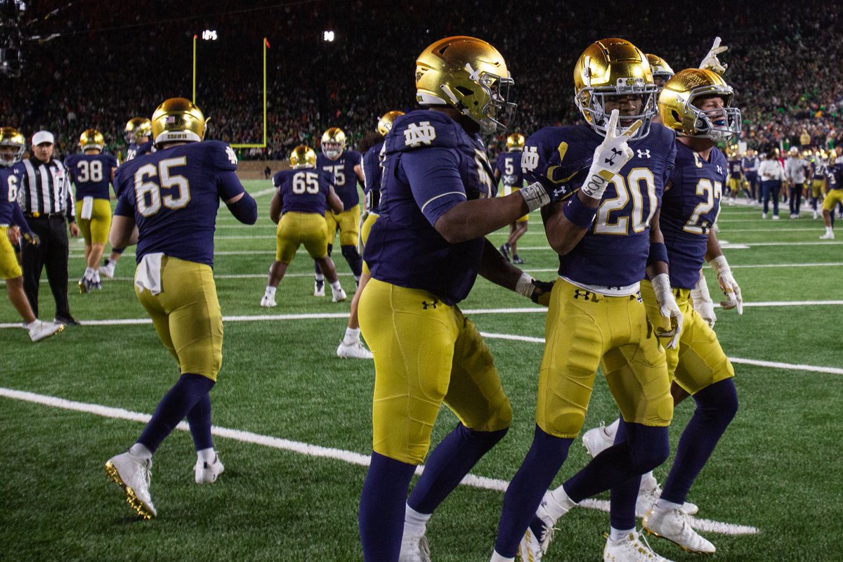 Maxwell_724's tweet photo. @dougiesant @BMoe_21 My view from the end zone https://t.co/UiA16RMqgk