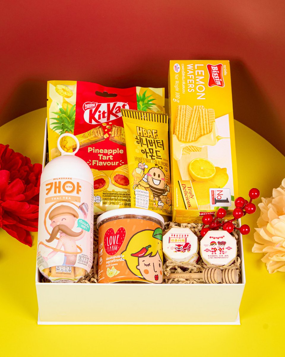 Celebrate the Lunar New Year with HoneySpree’s exquisite CNY hampers. 🧧✨

Embrace the spirit of prosperity and joy with our thoughtfully curated gifts.

Shop our CNY gift collections here: zurl.co/GhLew 

#lunarnewyear #CNYhampers #giftsofprosperity #HoneySpree