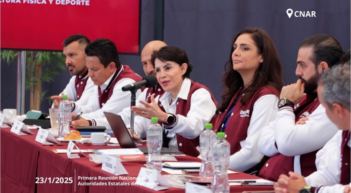 cortinas_yendy's tweet image. @deportegente #presente en la Primera Reunión Nacional con Autoridades Estatales del Deporte con el propósito de trabajar y coordinar acciones para el desarrollo de estrategias integrales a favor del deporte en
nuestro país 🇲🇽 #CNAR #Guanajuato #RommelPacheco #AltoRendimiento