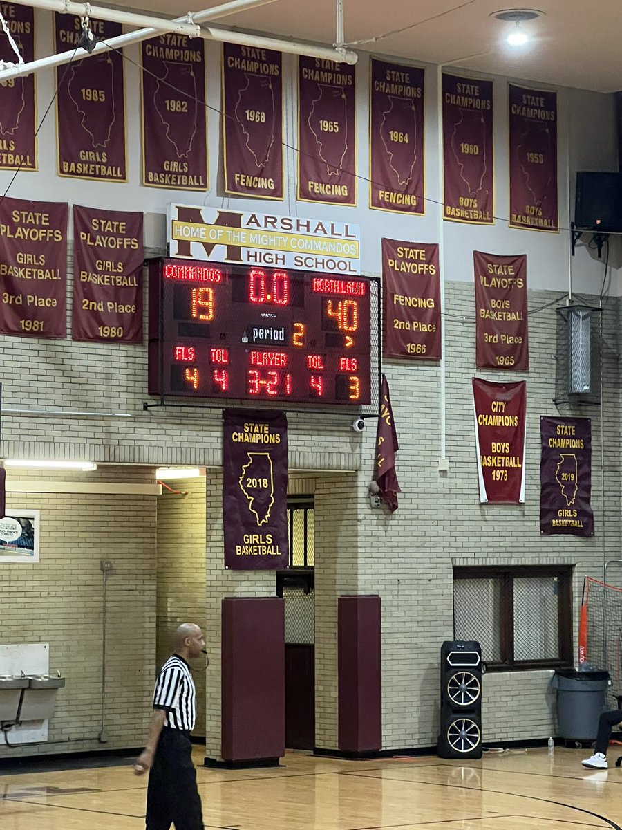 North Lawndale 40 Marshall 19 Halftime.

North Lawndale:

Tomorion Smith 14 points (hit a running three from half court at 2nd quarter buzzer)

Nicario Knox 7 points

Marshall:

DJ Laye 8 points 3 fouls

Ricky Stanciel 8 points