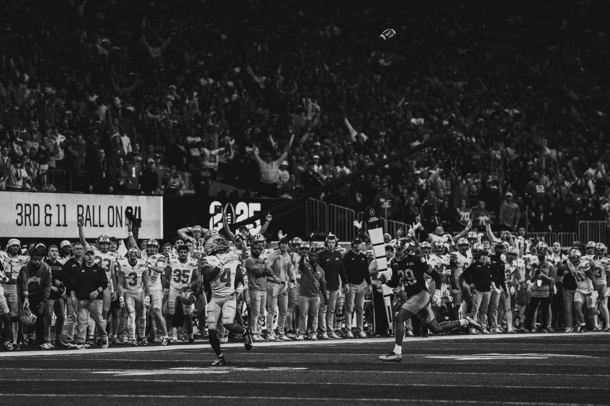 James Melchor (@jtmelchor) on Twitter photo 