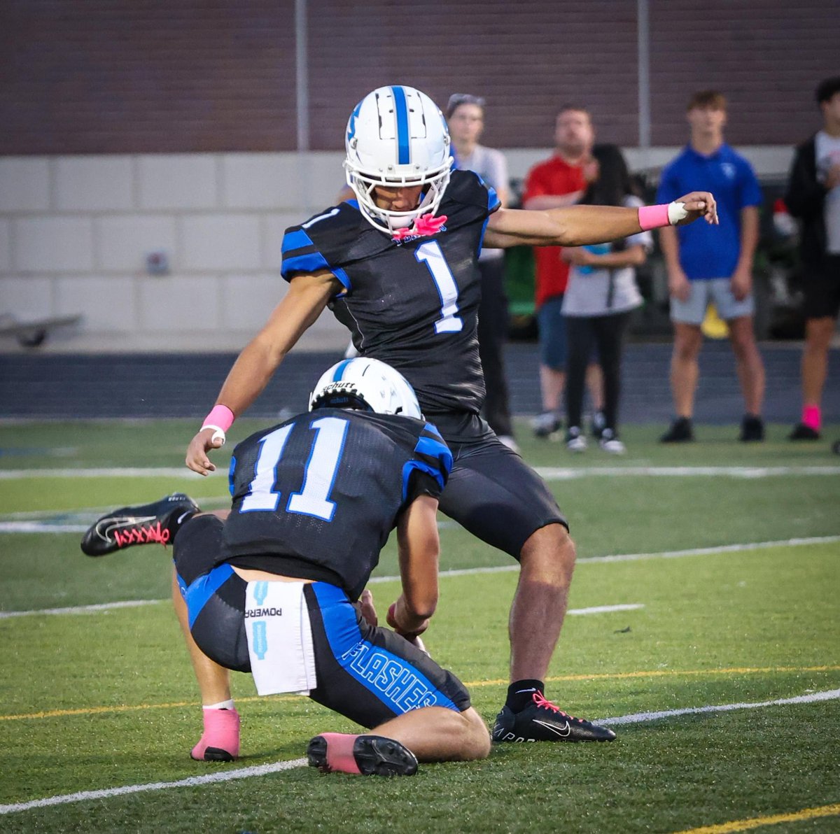 Honored to be named High Honorable Mention for <a href="/indystar/">IndyStar</a> Indiana Super Team
<a href="/FCFlashesFB/">FC Flashes Football</a> <a href="/Coach_West90/">Jayson West</a>