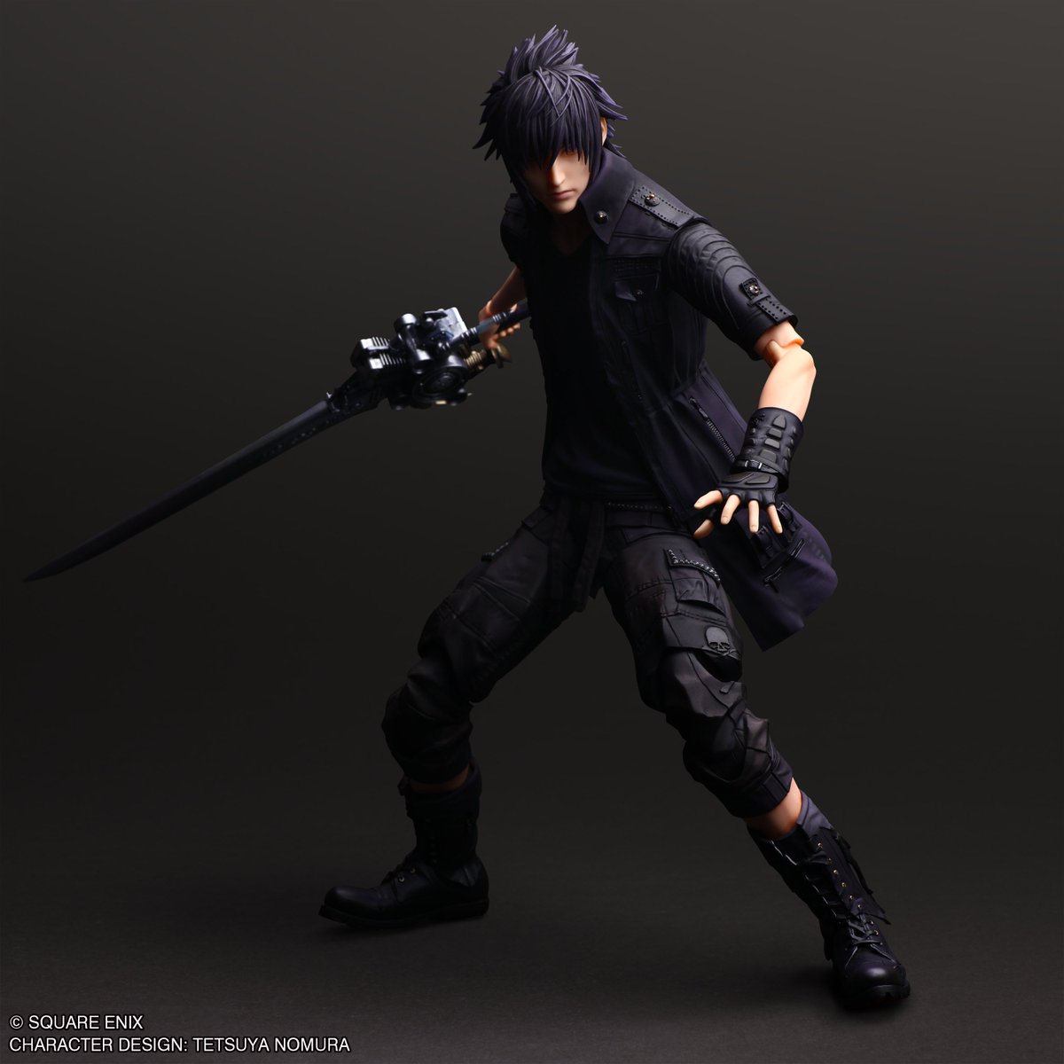 FF15　ブラックグラス　ルシス王の紋章　XV FF15 ルシス王の紋章 限定 バッグチャーム ファイナル