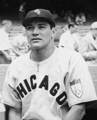 El 23 de Enero de 1928, nace Alfonso "Chico" Carrasquel, quien inauguró la dinastía de destacados campo cortos venezolanos en el mejor béisbol del Mundo, el mismo que entregó la posición en Chicago White Sox a Luis Ernesto Aparicio, quien hasta ahora es nuestro único Hall of Fame