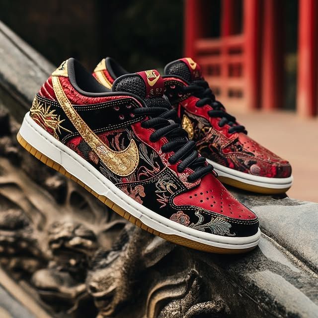 JustFreshKicks's tweet photo. Nike SB Dunk Low "Chinese New Year" customs 🧧 https://t.co/xjEMCsK0n1