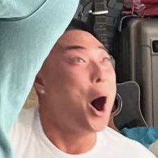 #NewProfilePic hi friends how are y’all 👋 (talk to me 🙂)