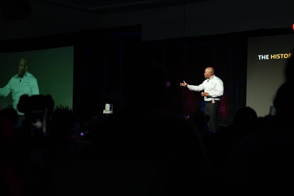 VusiThembekwayo's tweet photo. Just had the most incredible speaking experience in Alpharetta. 

And the standing ovation was unexpected. 

This season is called, “God’s grace.” 

Thank you ATL. 

Next, LA. 

VT https://t.co/vOkeYSKSp7
