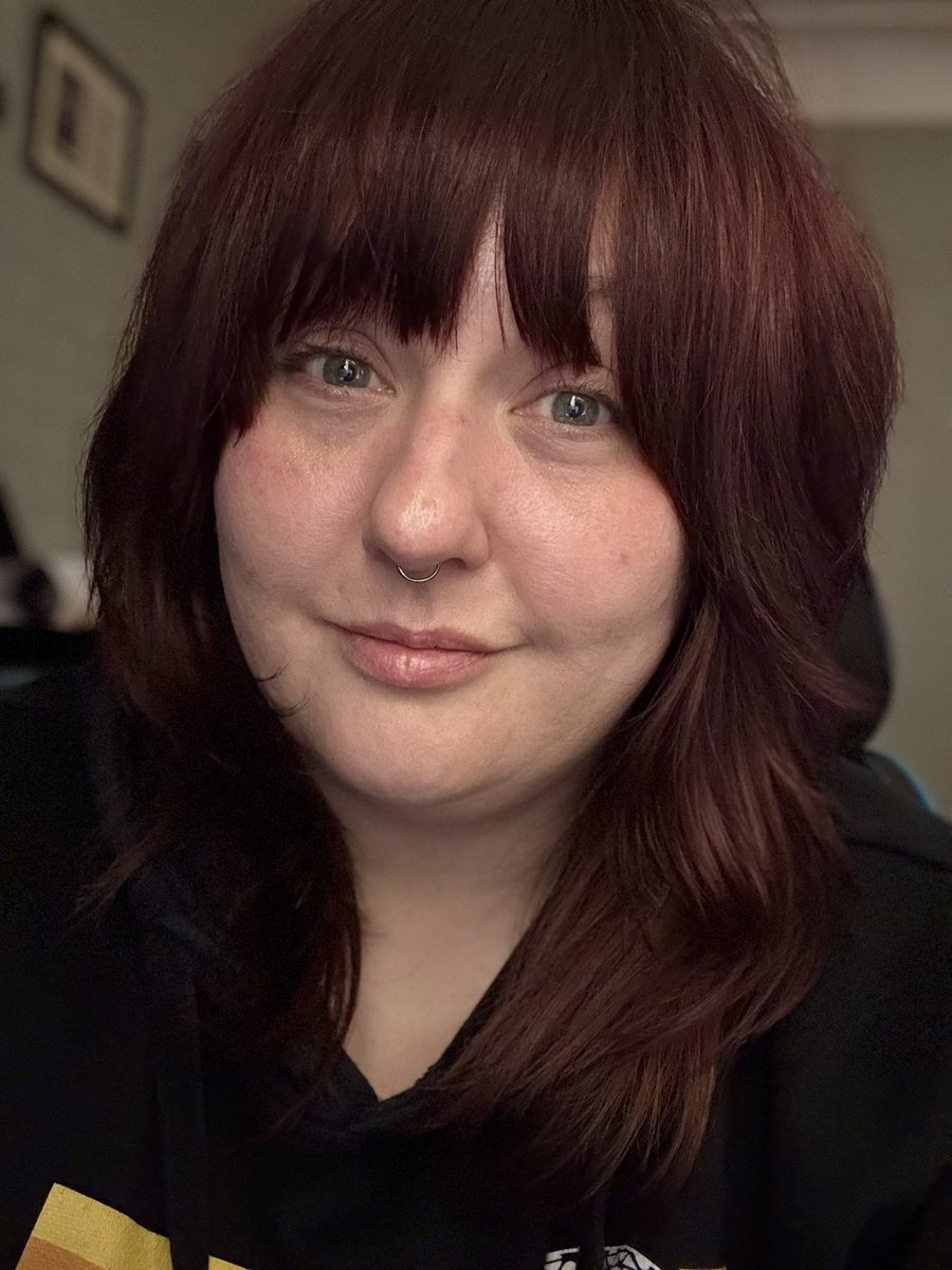 Miss Chanandler Bong tweet media