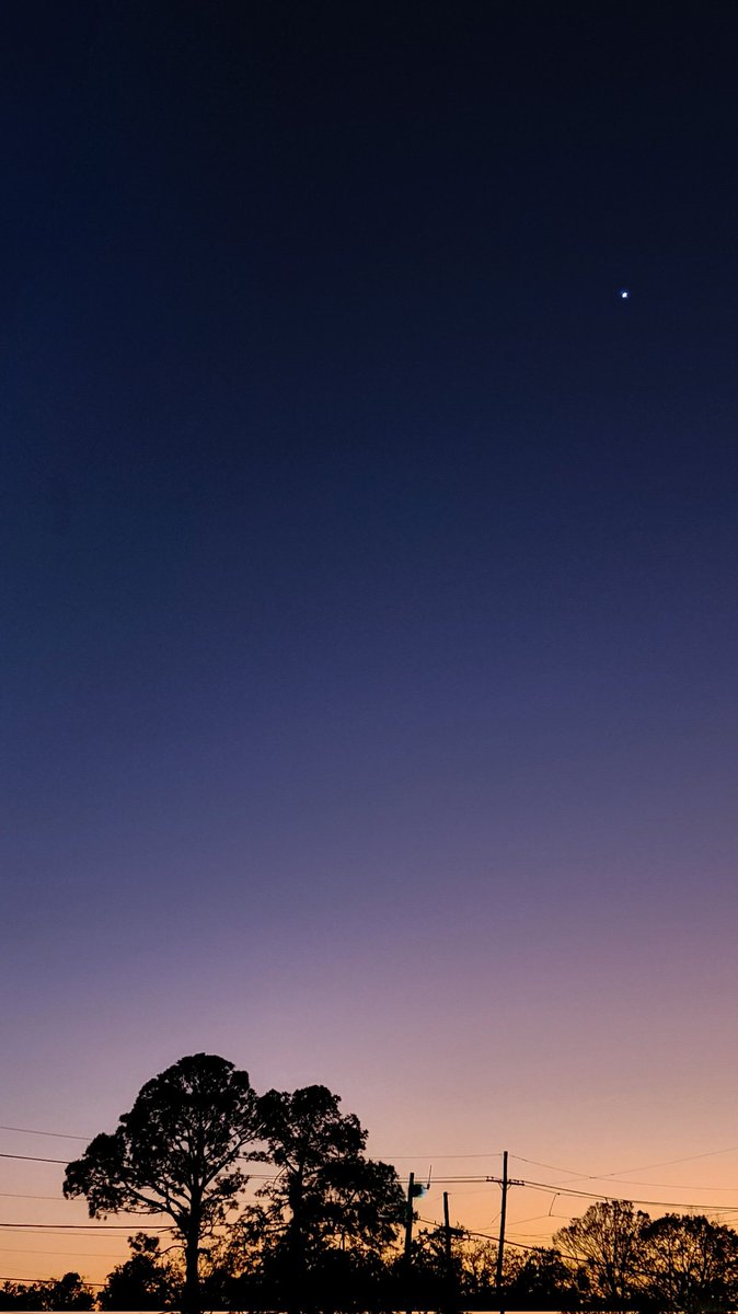 #Jupiter shining above the #sunset