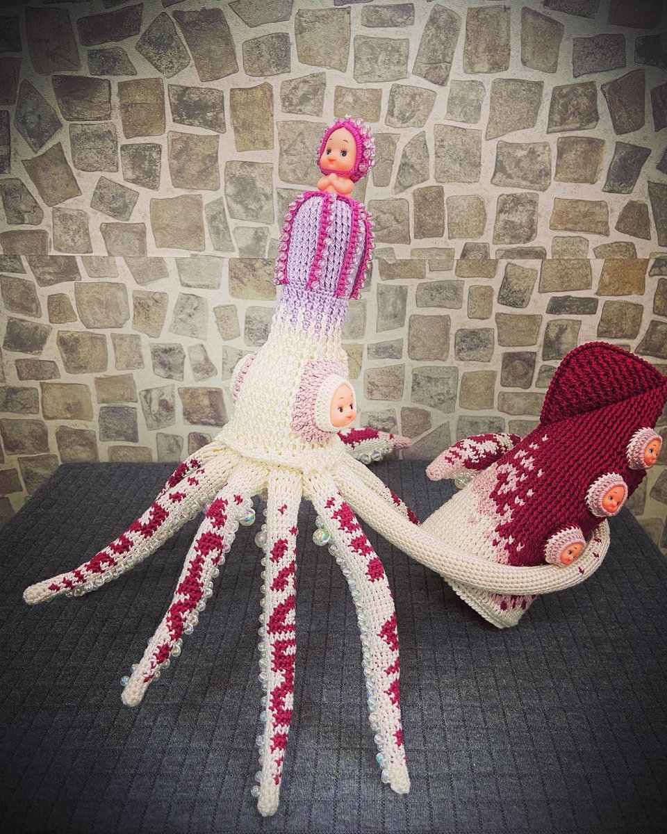 AlaKnitting's tweet photo. イカクィーン🦑✨IKA Queen✨

Queen of squid
오징어의 여왕
魷魚女王

#編み物 #crochet https://t.co/jn4TFHJneU