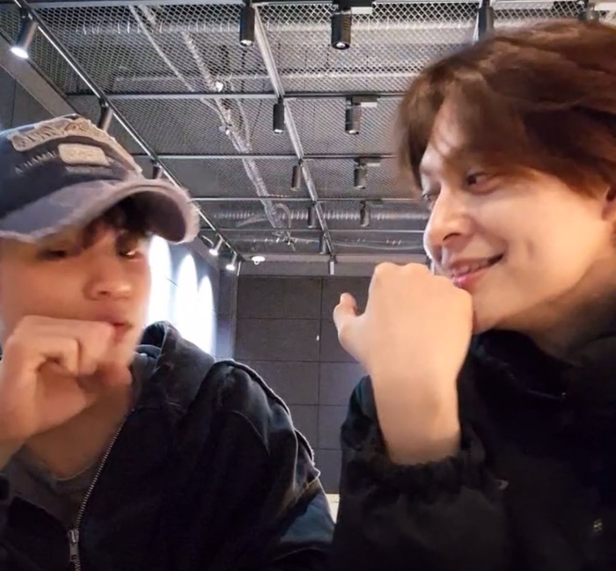 forestervinc's tweet photo. two years and counting

#TWOgetherForVinSter
#VINCI #빈치 #REYSTER #레이스터 https://t.co/Gvah6eDtr5