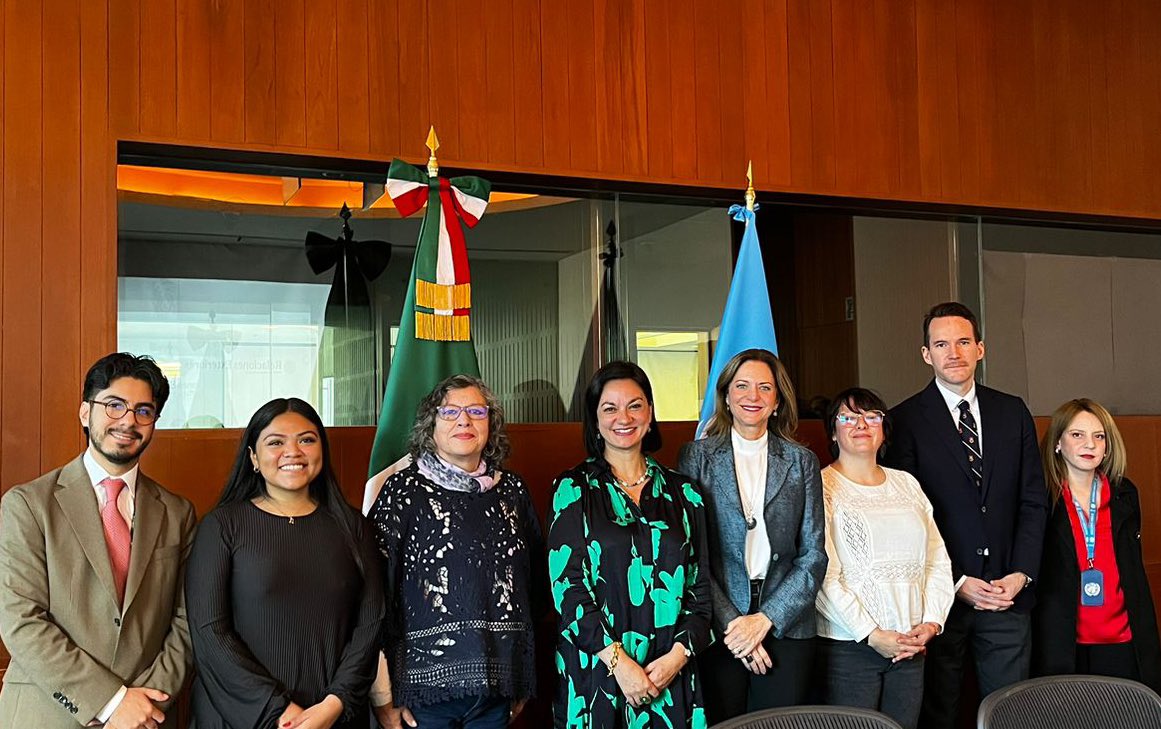feller_jennifer's tweet photo. Intercambiamos con @ArmitageUNFPA y con @maxmurck de @UNFPAMexico sobre vías para fortalecer nuestra cooperación en los esfuerzos nacionales de identificación humana liderados por @Busqueda_MX. Sumamos en la búsqueda de personas desaparecidas. https://t.co/oyaGFlYQ19