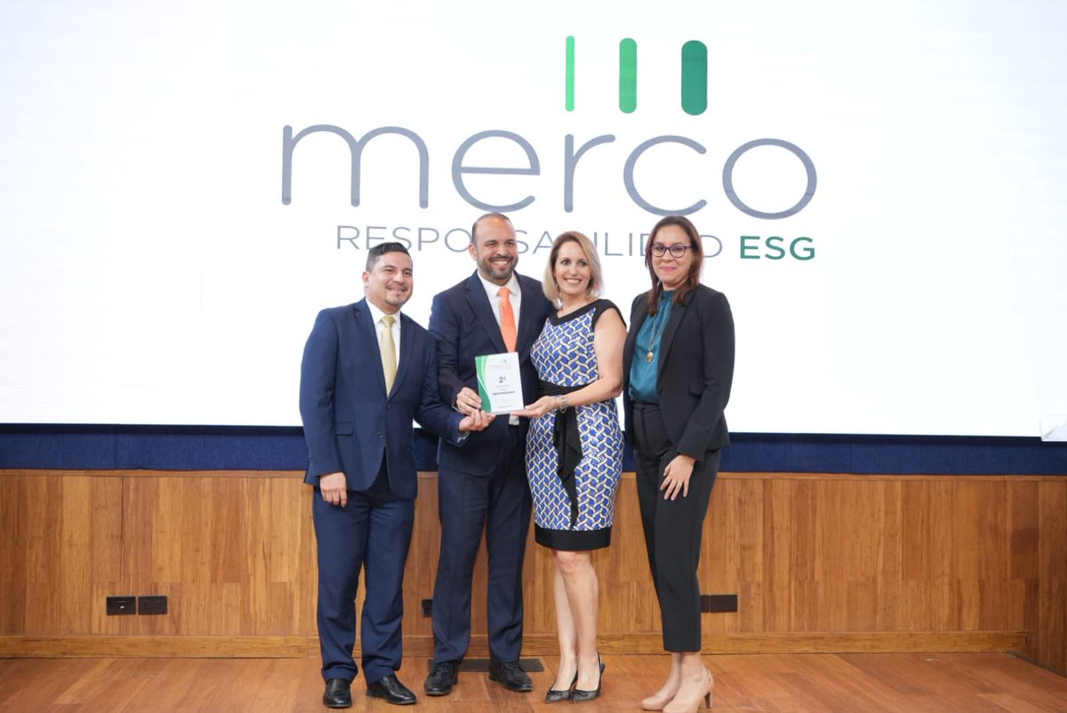 banconalpa's tweet photo. Banco Nacional de Panamá ha alcanzado la posición número 2 en el ranking MERCO de Responsabilidad ESG 2024, subiendo 6 posiciones respecto al año anterior. Este logro resalta su compromiso con una gestión responsable y sostenible, integrando principios ambientales, sociales y de gobernanza (ESG) para generar un impacto positivo en clientes, colaboradores, comunidad y ambiente.

Adicional, se posiciona como número 5 entre las empresas más responsables con el ambiente, número 2 con la sociedad y 3 a nivel ético y de gobernanza.