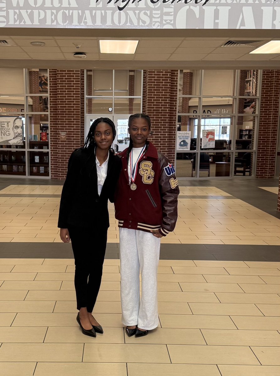 HumbleISD_SCHS's tweet photo. Congrats to our Summer Creek debaters! 

Kamryn O’Neil made it to the semi-finals in Extemporaneous Speaking and Naomi Rowley placed 2nd in Lincoln-Douglas Debate at the Tomball Memorial TFA Speech and Debate Tournament. https://t.co/zhQLCP0Afv
