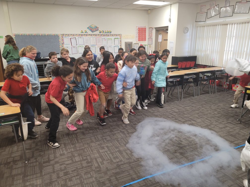 Basha High Science is Fun demonstrating how Everyone can be a Scientist at Shumway Elementary school!
